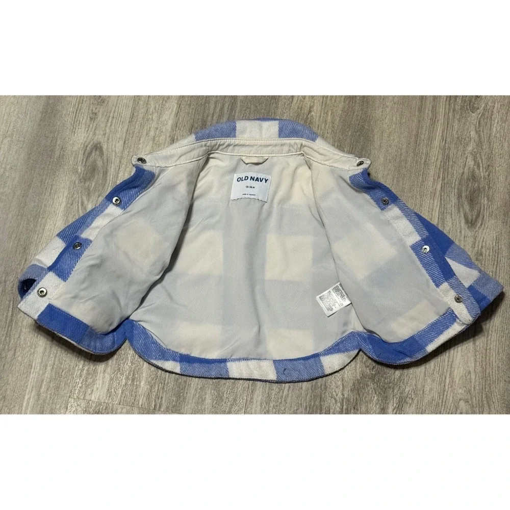 Darling Old‎ Navy snap flannel jacket 12-18 months